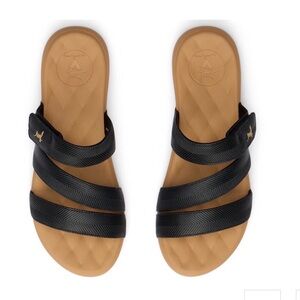 Women’s Reef Strappy Black Sandals Size 9